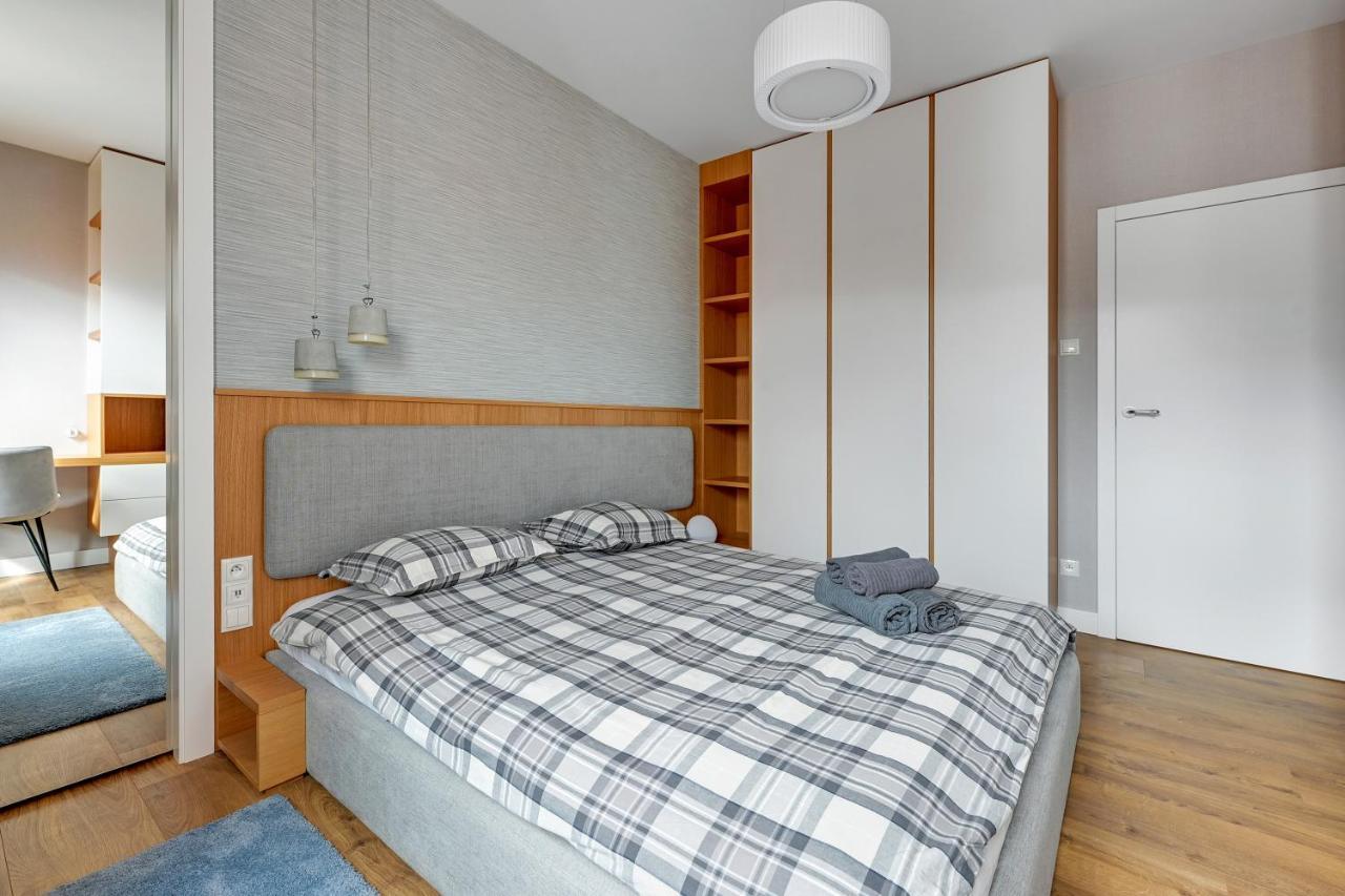 Premium Family & Business Old Town Riverside Apartment With Parking Gdansk Exterior foto